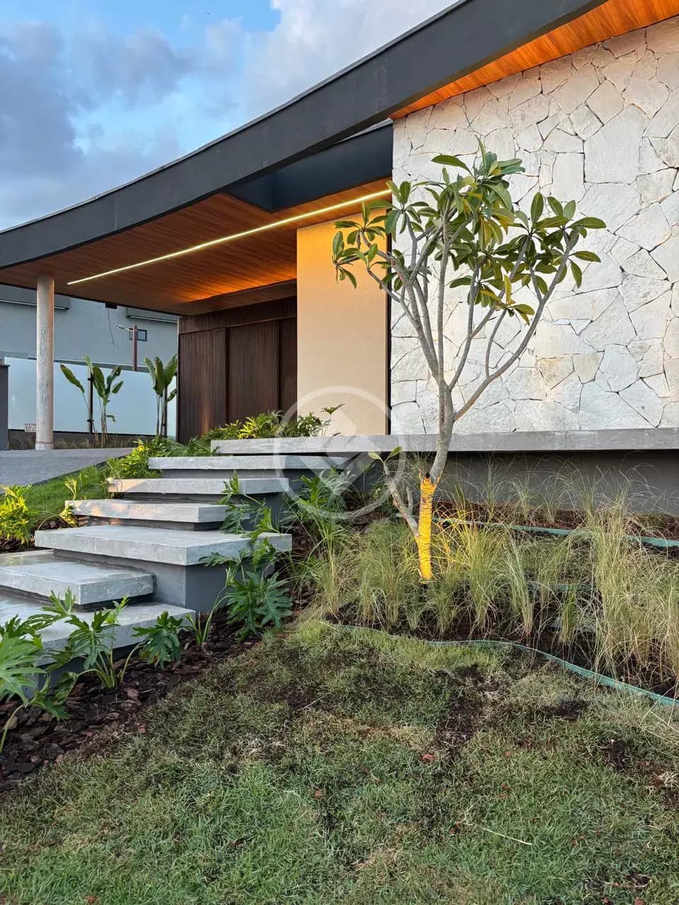 Casa Condomínio Jardins Sevilha, Aparecida de Goiânia - GO — foto 2