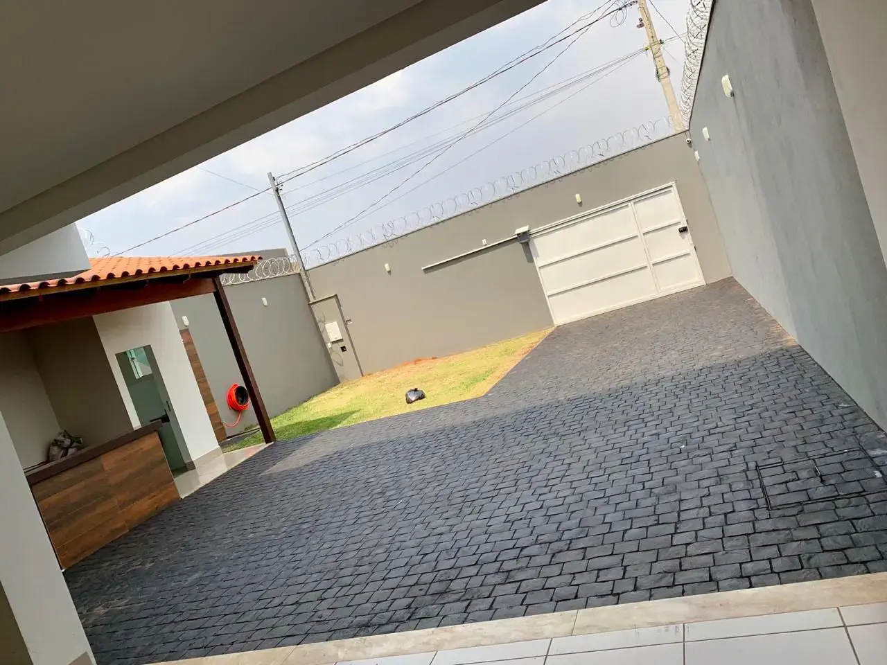 Sobrado 3 quartos no Jardim Canaã, Uberlândia — foto 1 de 6