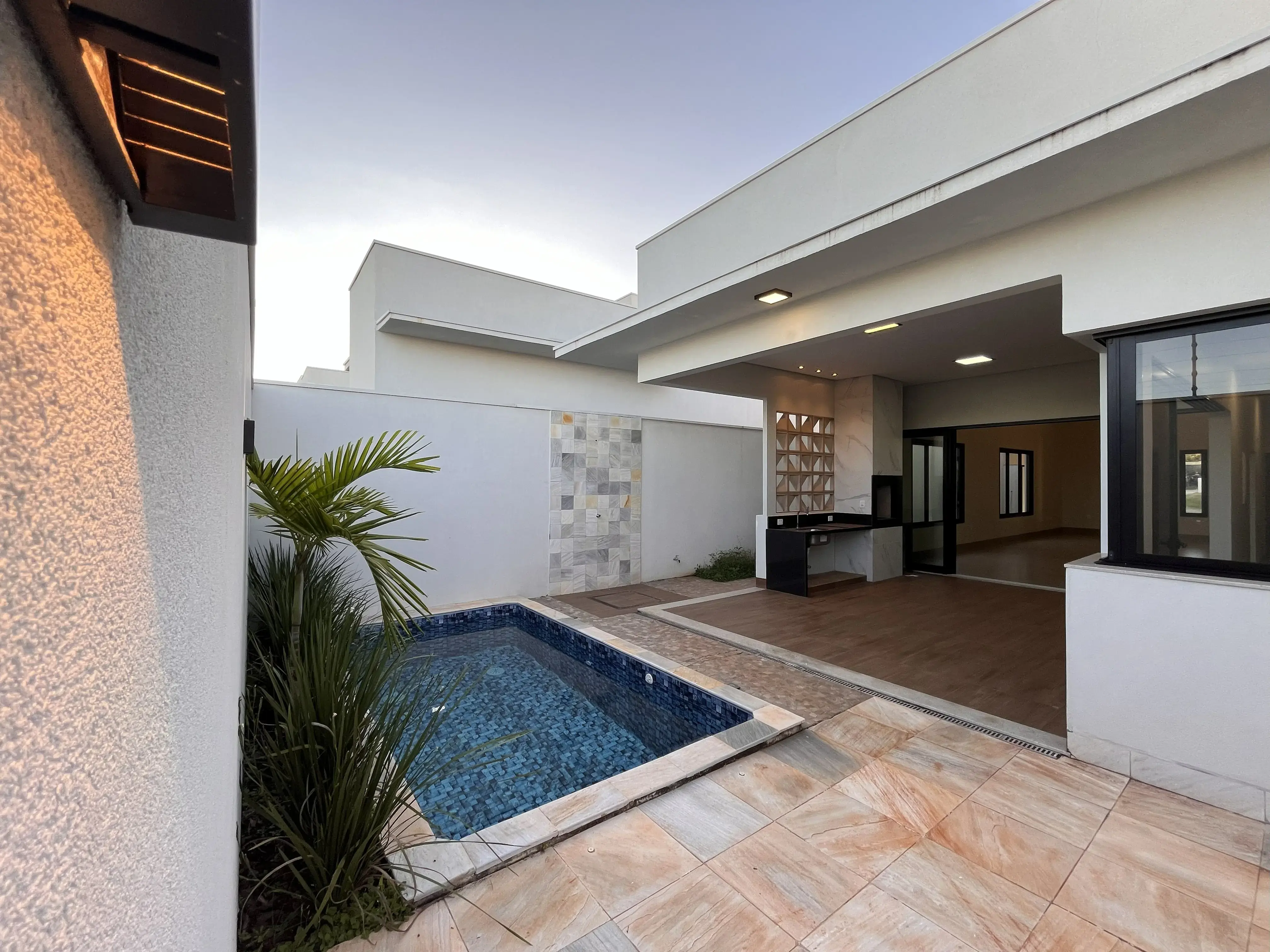 Casa Condomínio 3 quartos no Jardim Inconfidência, Uberlândia — foto 5 de 6