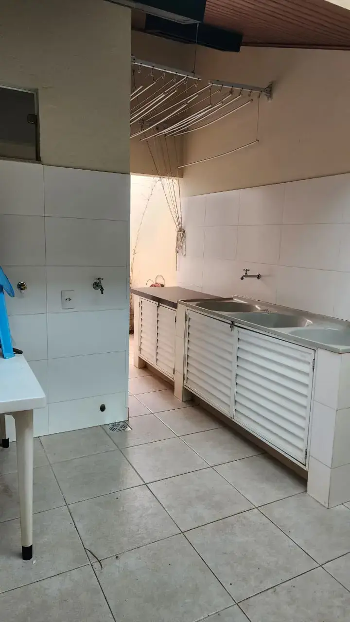 Casa Comercial no B. FUNDINHO, Uberlândia — foto 3 de 6