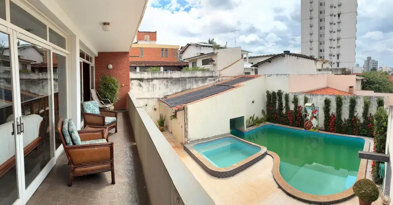 Sobrado 5 quartos no Tabajaras, Uberlândia — foto 5 de 6