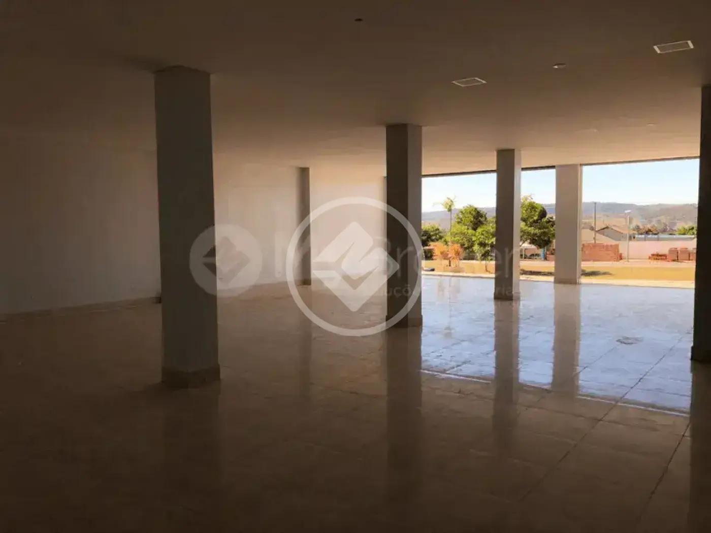 Sala Comercial no central, Bonfinópolis — foto 5 de 6