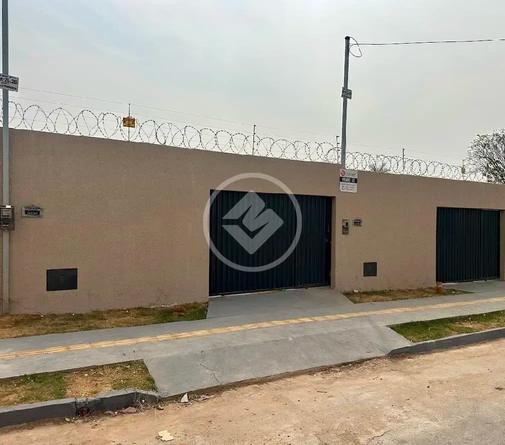 Casa 2/4 com Suíte e Varanda Gourmet – Pronta para Morar!