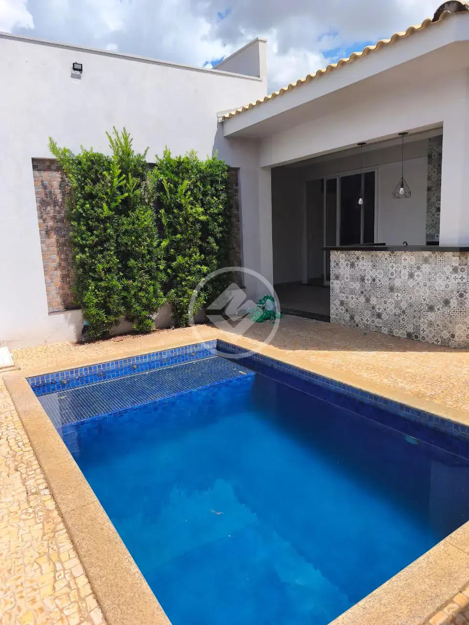 CASA CONDOMÍNIO