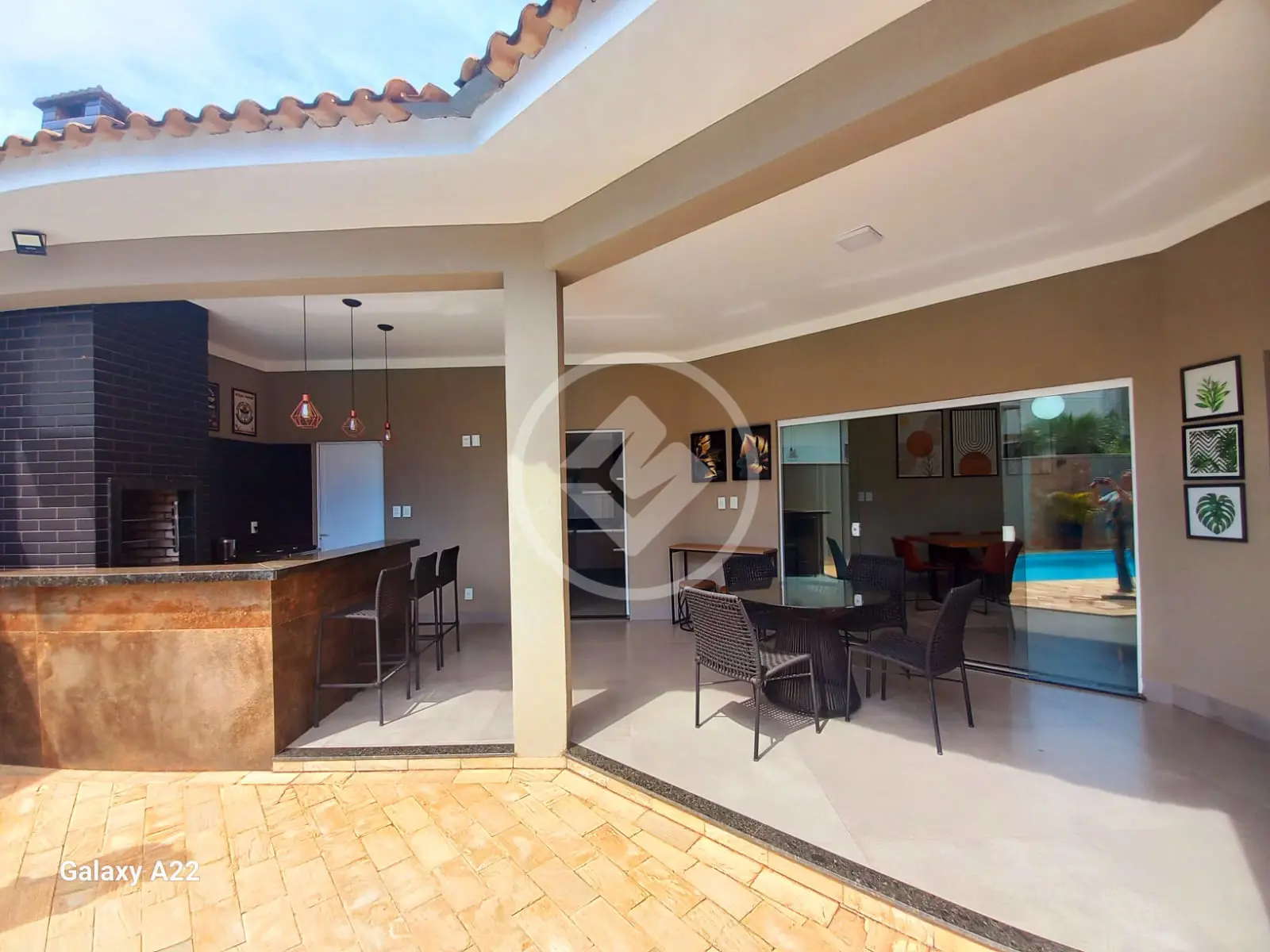 Excelente Casa em Condomínio no bairro Ipanema.