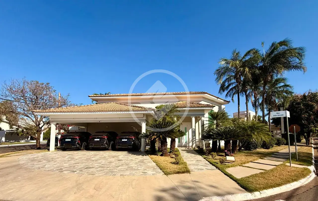 CASA CONDOMÍNIO