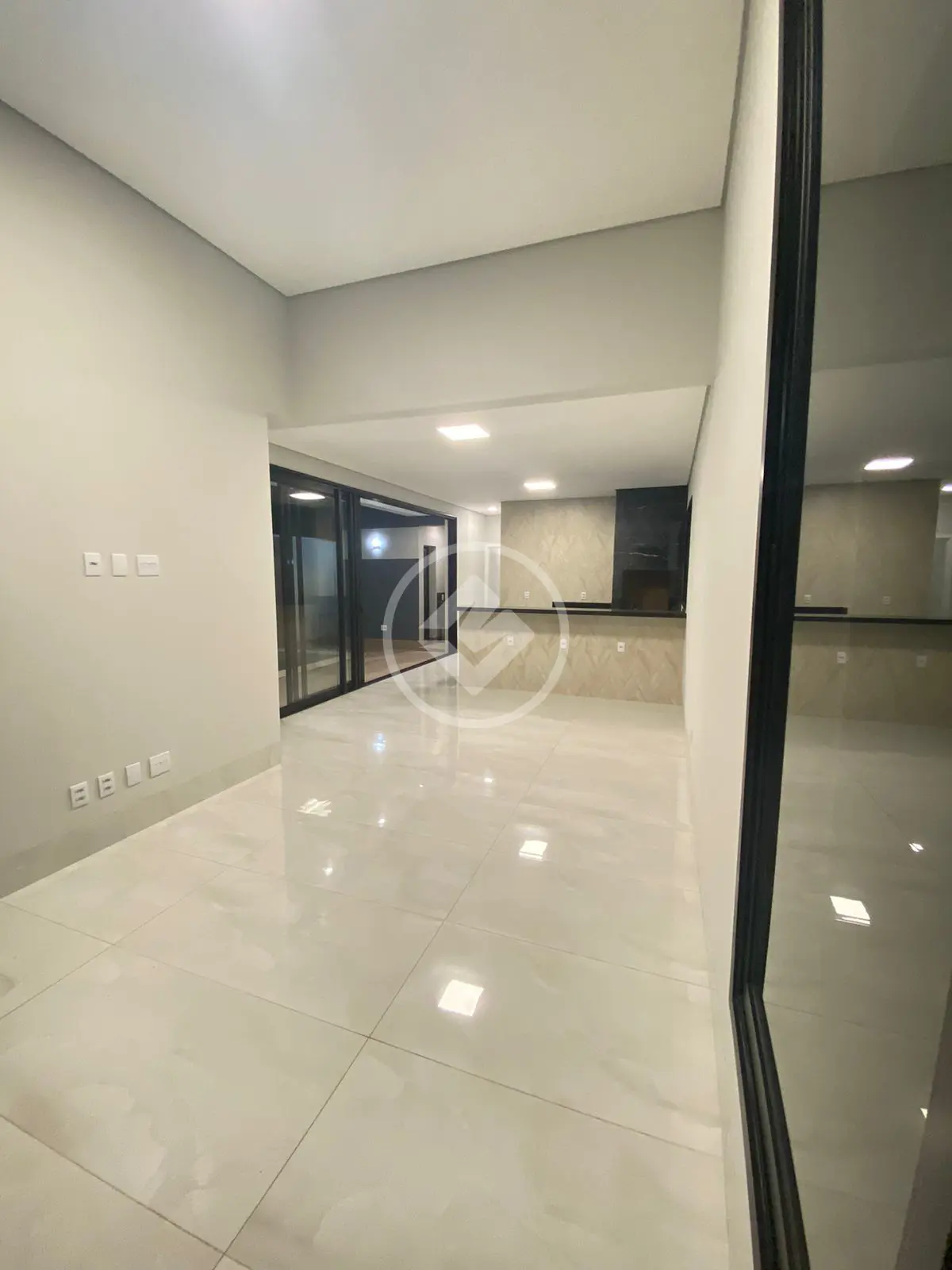 Casa Condomínio 3 quartos no OSMAR CABRAL, Cuiabá — foto 4 de 6