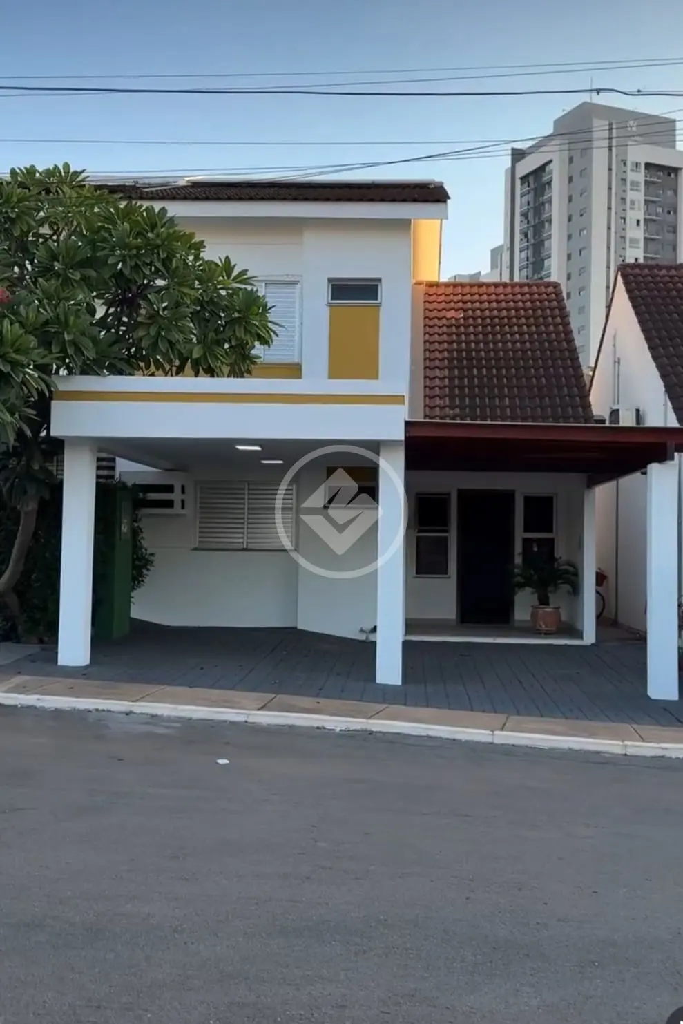 Casa Condomínio Despraiado, Cuiabá - MT — foto 1