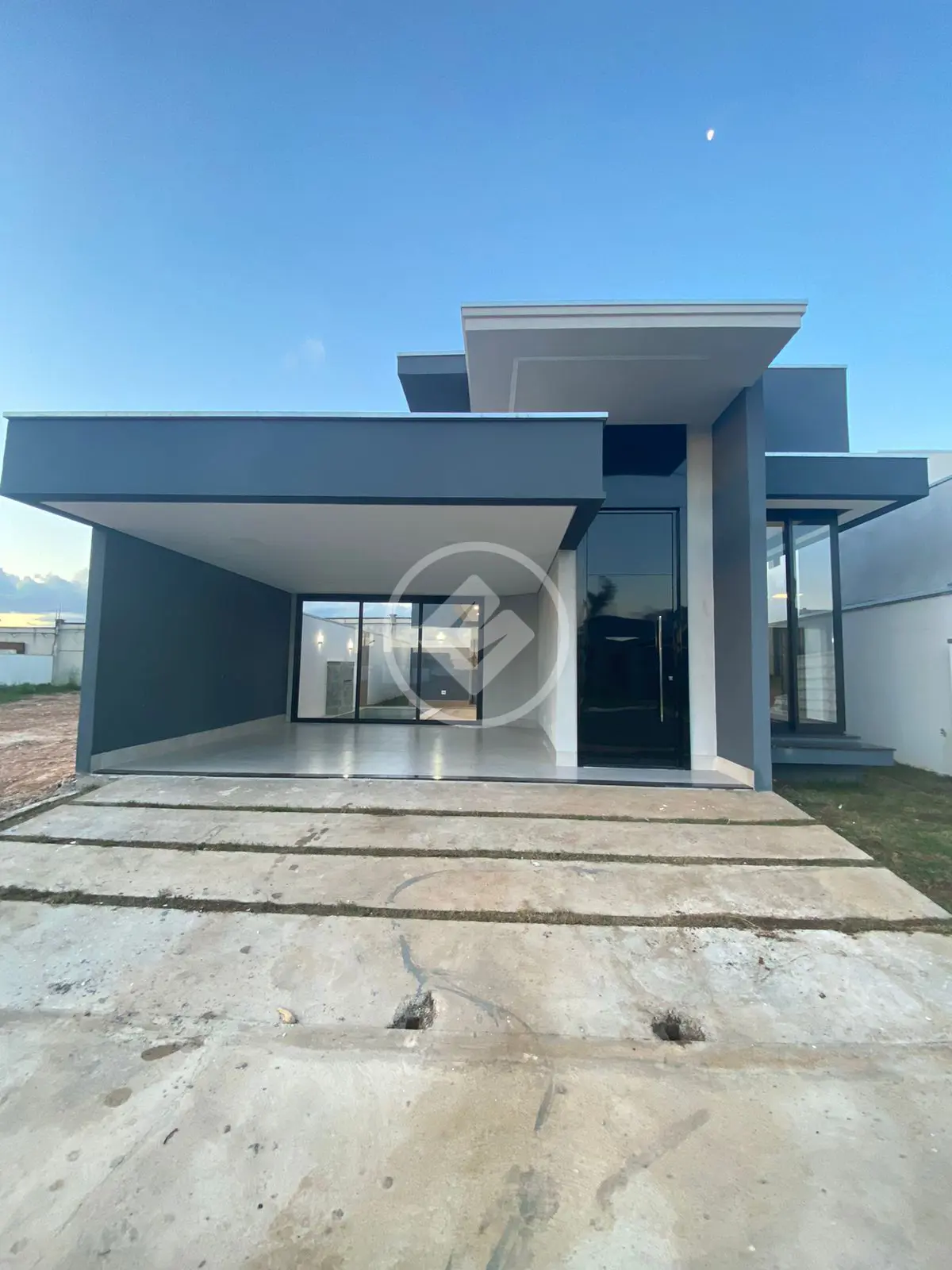 Casa Condomínio 3 quartos no OSMAR CABRAL, Cuiabá — foto 3 de 6
