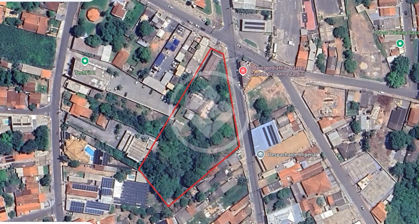 Vende-se Terreno Centro de Várzea Grande - 5.453m2 - R$: 5.500.00,00