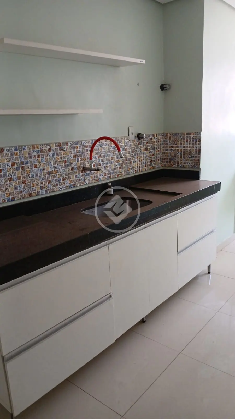 APARTAMENTO REFORMADO NO TERRA NOVA I COM 3 QUARTOS