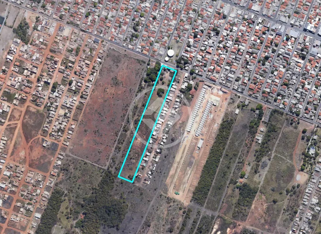 Área com 20.000m² no bairro Pedra 90