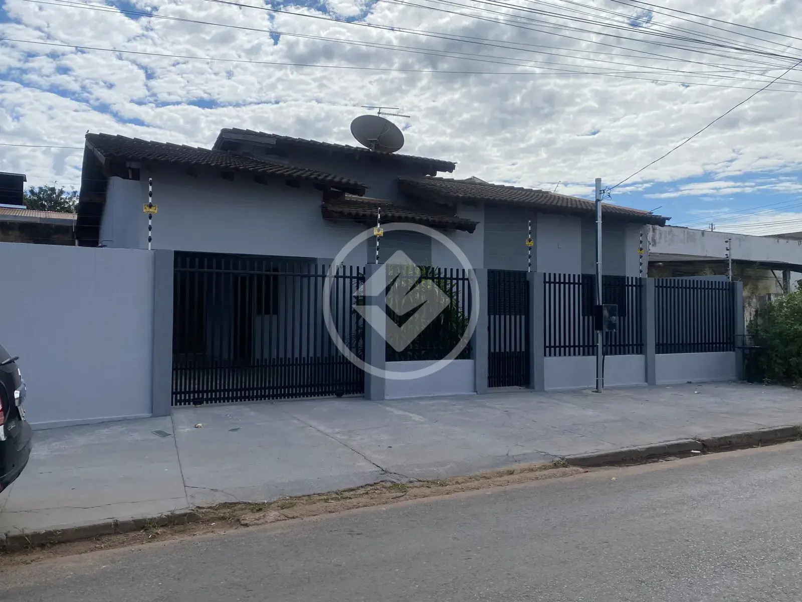Casa com 3 dormitórios à venda, 96 m² por R$ 299.000,00 - Jardim Ikaraí - Várzea Grande/MT