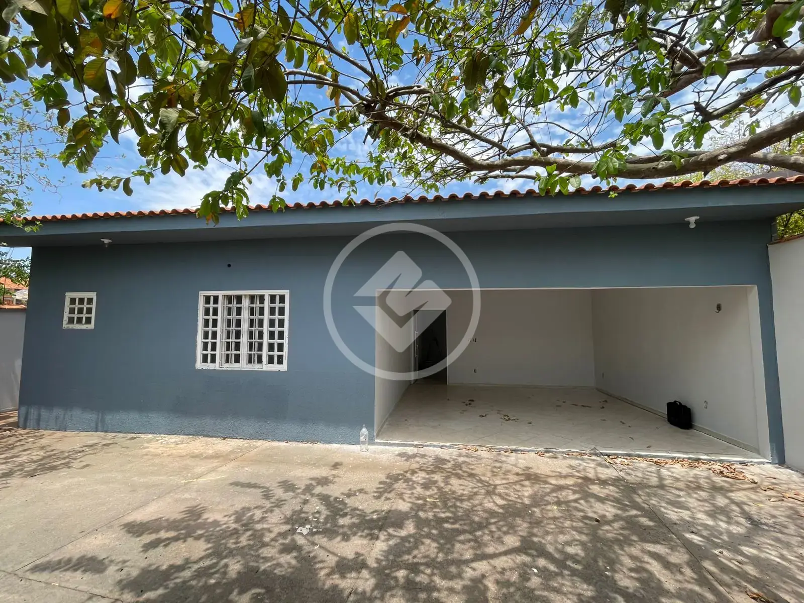 Casa à venda em Cuiabá, no bairro Chácara dos Pinheiros.