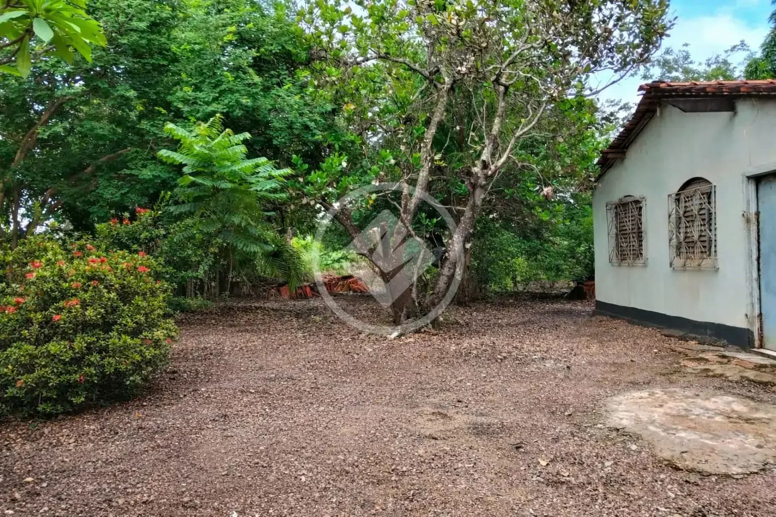Chácara à venda em Cuiabá, no bairro Pedra 90.