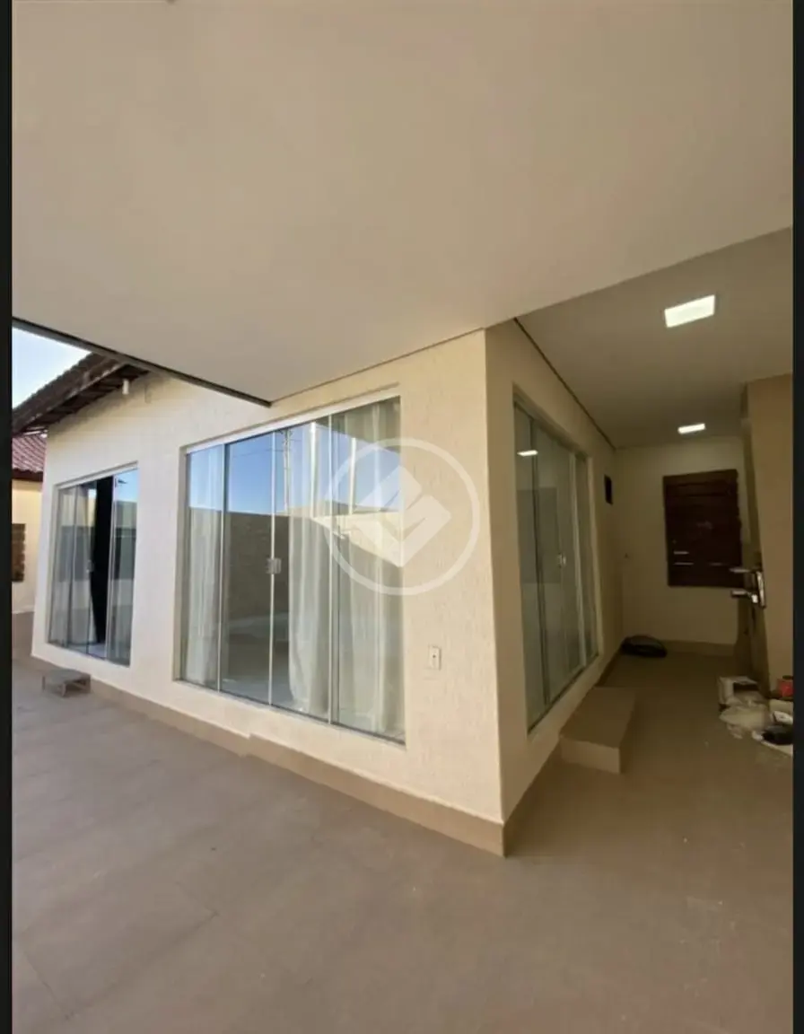 Linda casa no bairro Centro América
