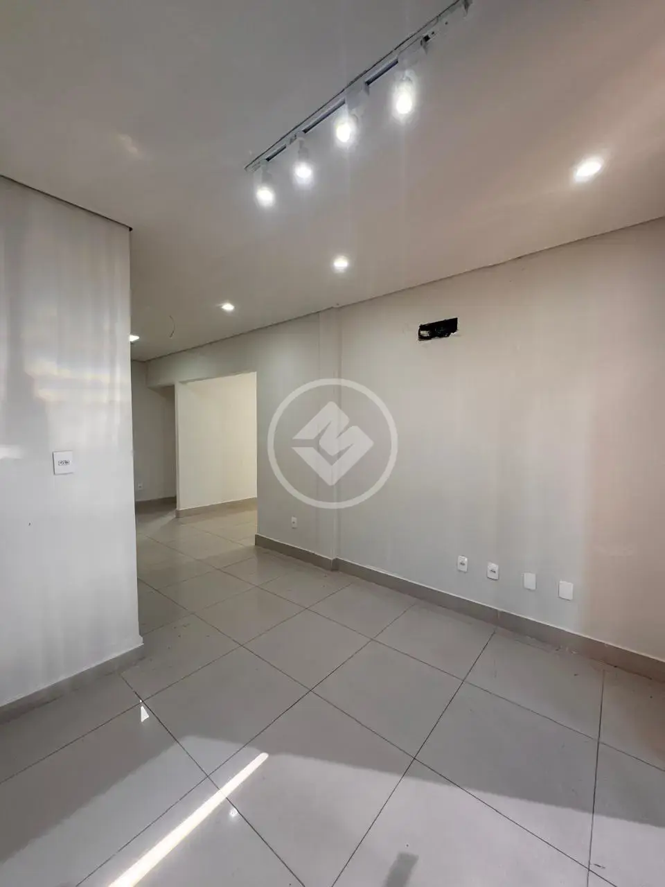Casa Comercial 10 quartos no JARDIM CUIABÁ, Cuiabá — foto 3 de 6