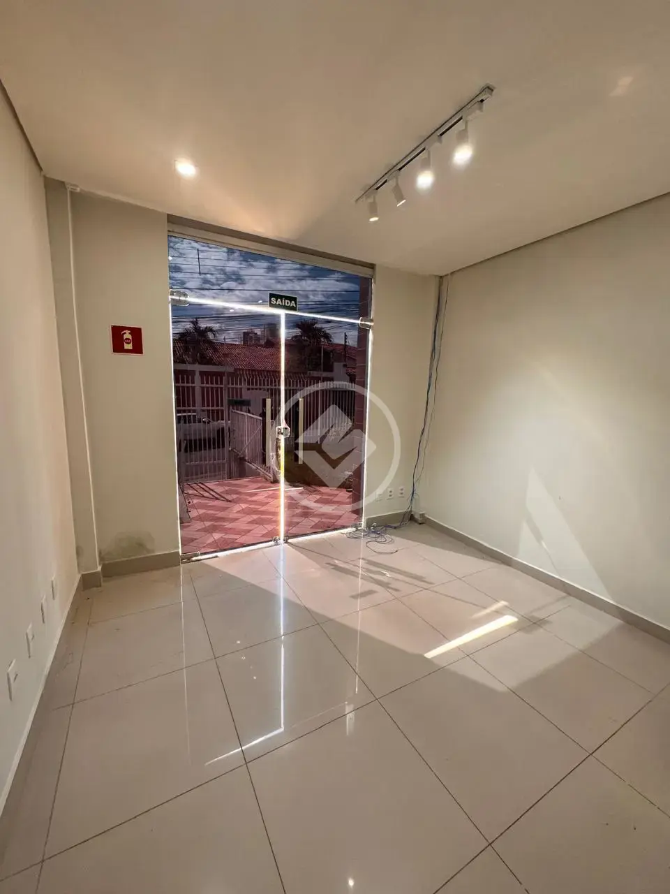 Casa Comercial 10 quartos no JARDIM CUIABÁ, Cuiabá — foto 5 de 6