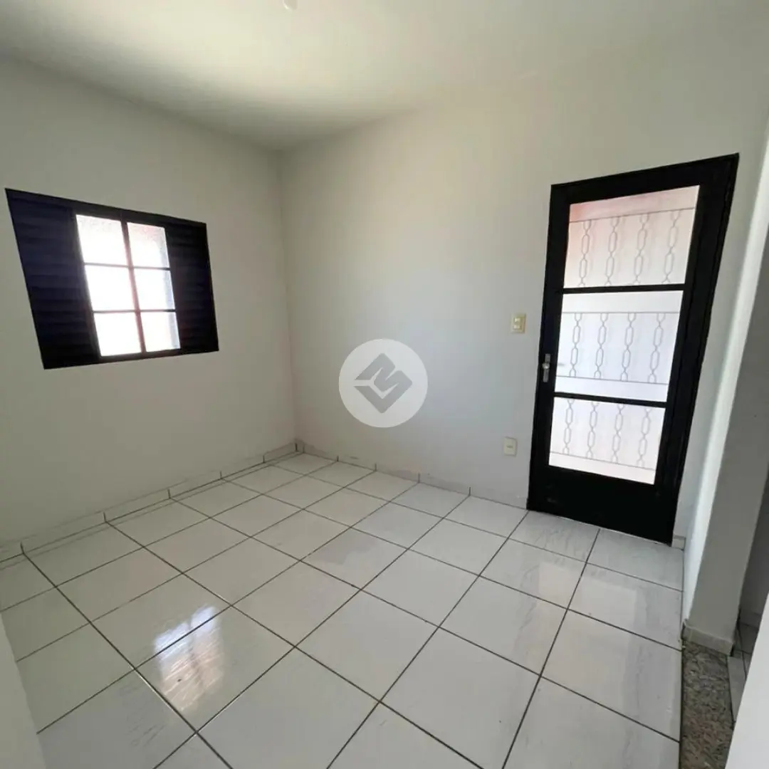 Casa 4 quartos no Alvorada, Araxá — foto 4 de 6
