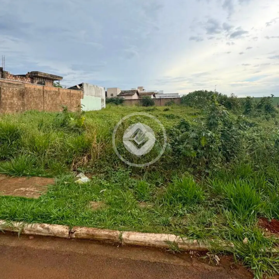 Terreno no Loteamento Fenícia, Araxá — foto 2 de 3