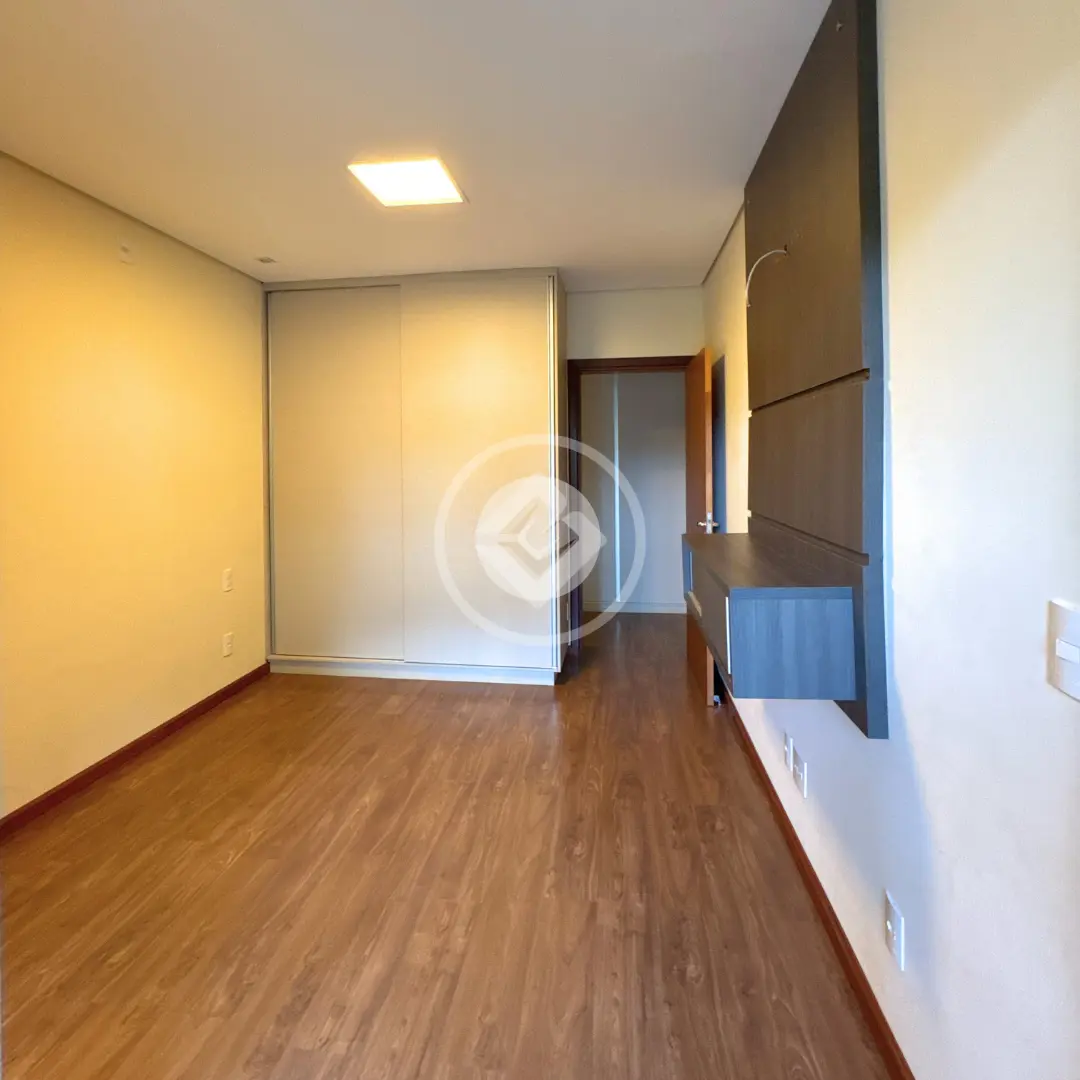 Casa Condomínio 4 quartos no Riviera do Lago, Araxá — foto 5 de 6
