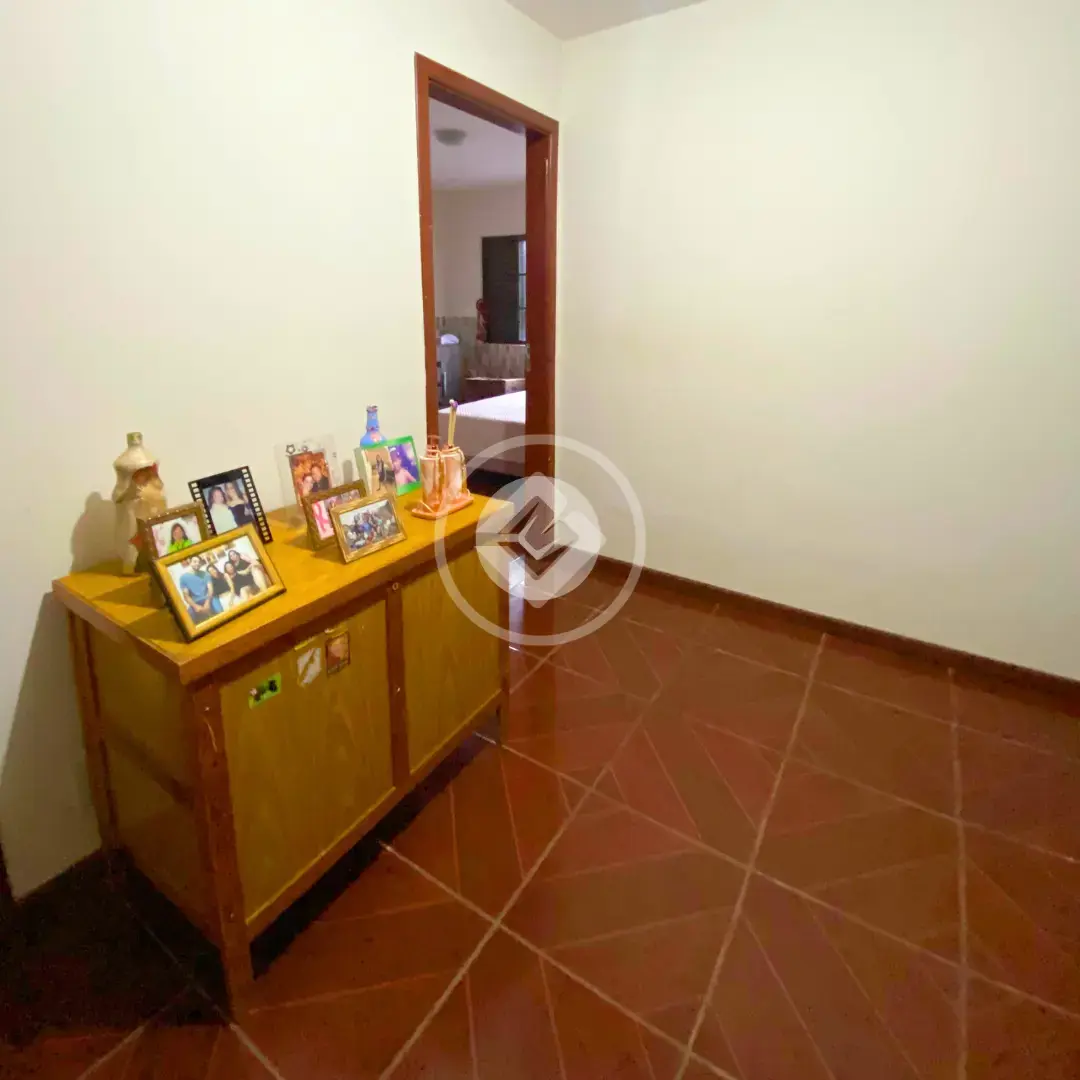 Casa 4 quartos no Mangueira I, Araxá — foto 4 de 6