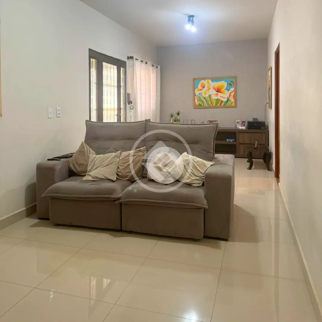 Casa 3 quartos no Vila João Ribeiro, Araxá — foto 3 de 6
