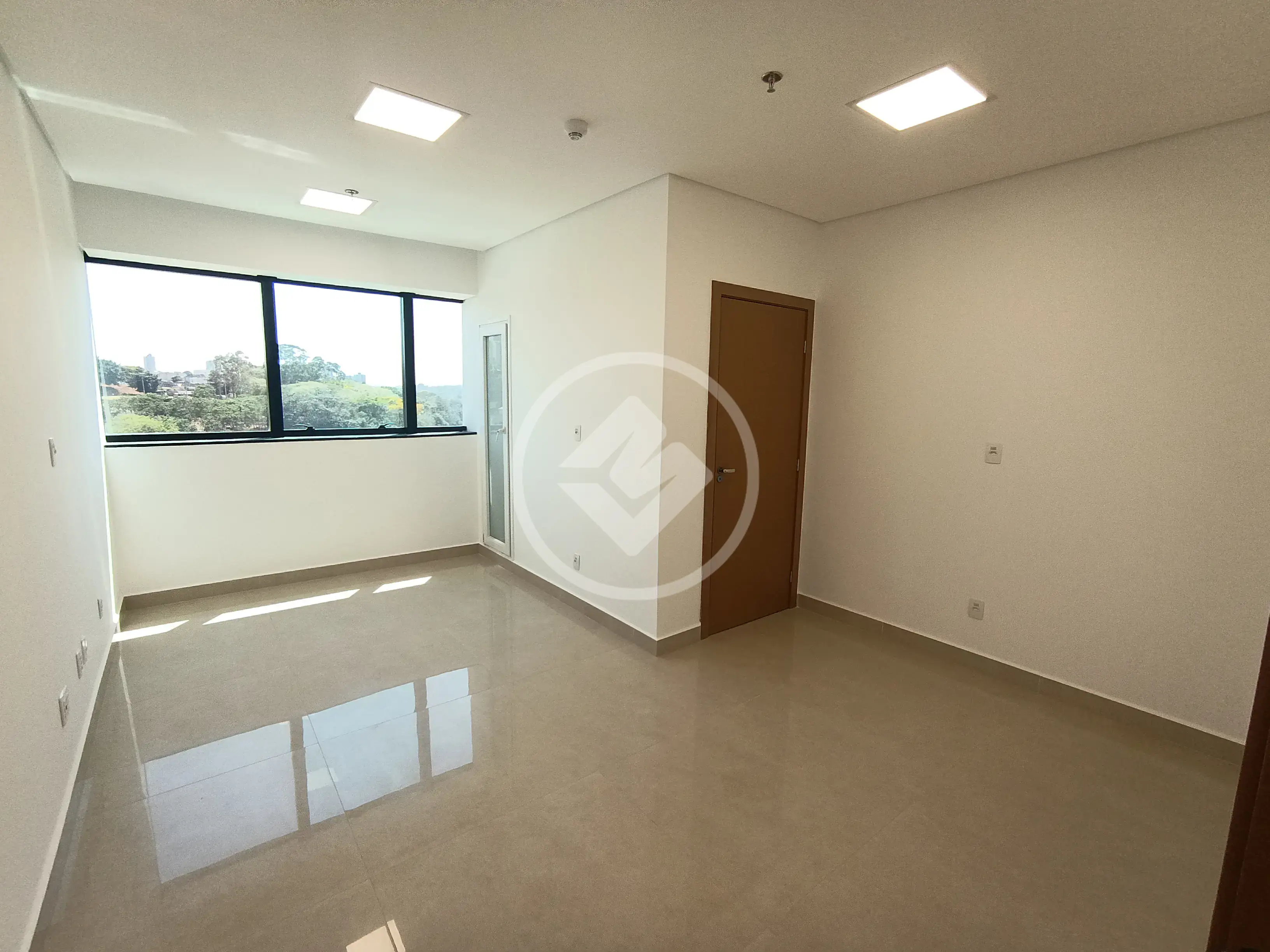 Sala Comercial no Vila Silvéria, Araxá — foto 3 de 6