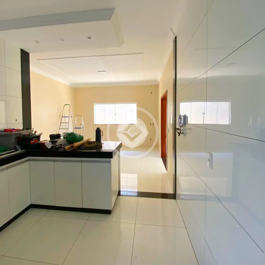 Casa 4 quartos no Loteamento Flávia Helena, Araxá — foto 4 de 6