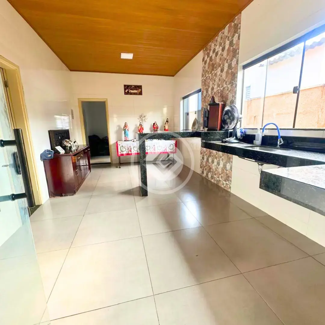 Casa 6 quartos no Doutor Pedro Pezzuti, Araxá — foto 2 de 6