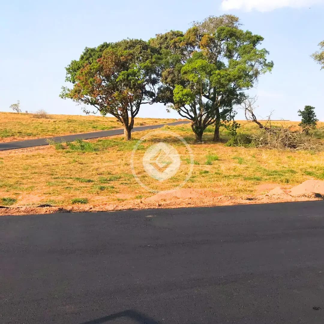 Terreno no Loteamento Fenícia, Araxá — foto 2 de 3