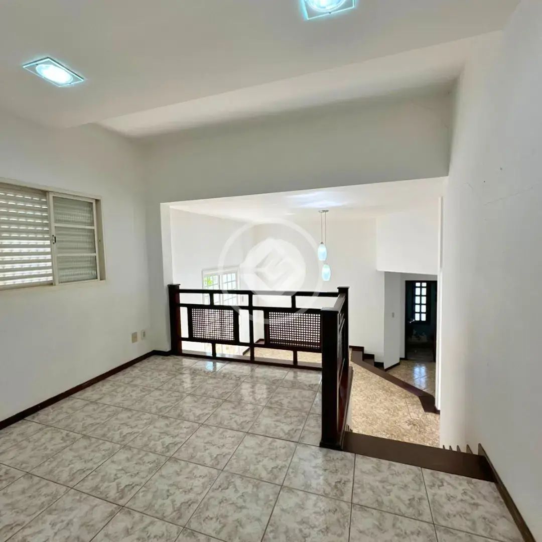 Casa 3 quartos no Vila Santa Terezinha, Araxá — foto 3 de 6