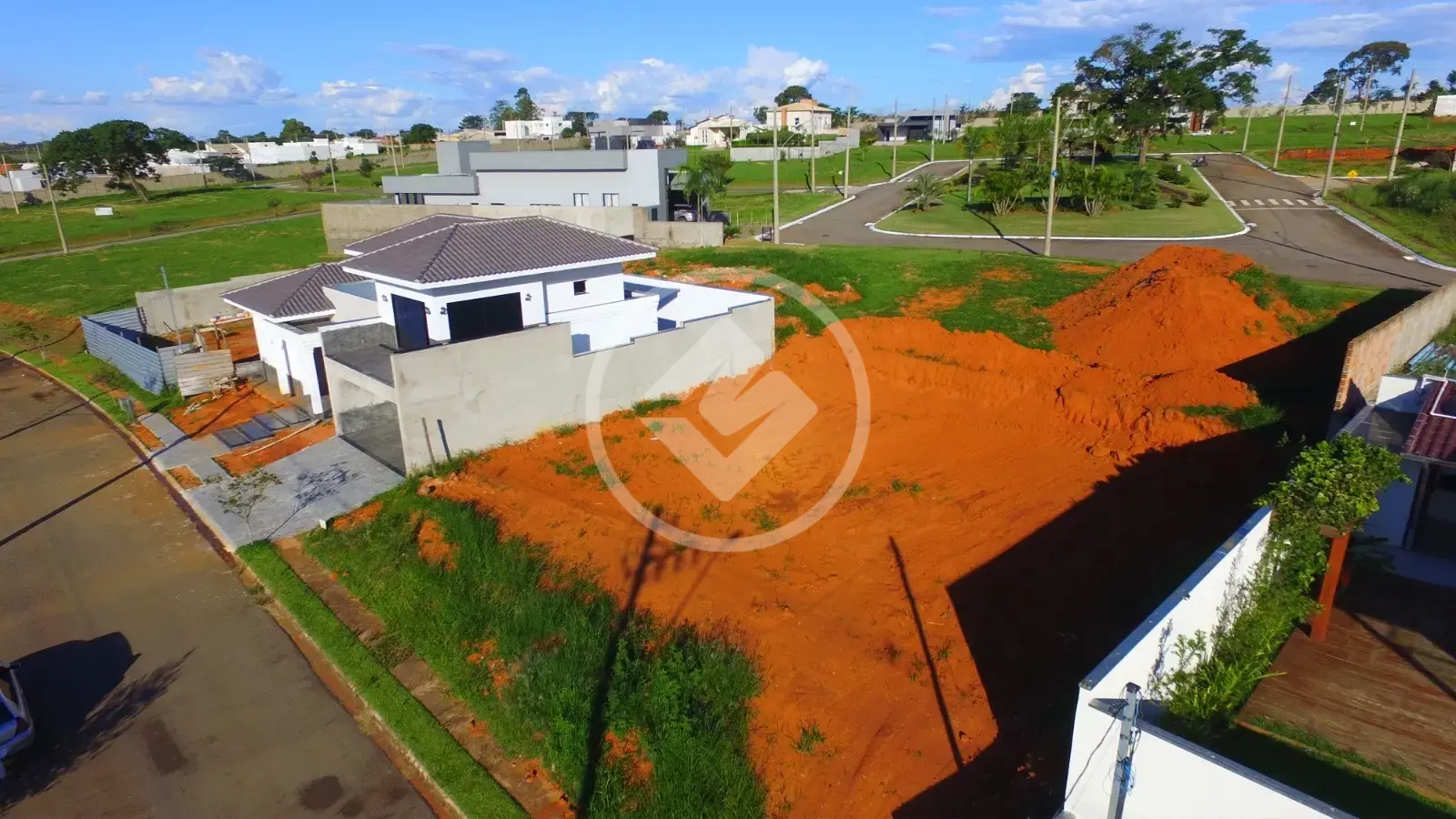 Terreno no Loteamento Villa das Artes, Araxá — foto 4 de 5