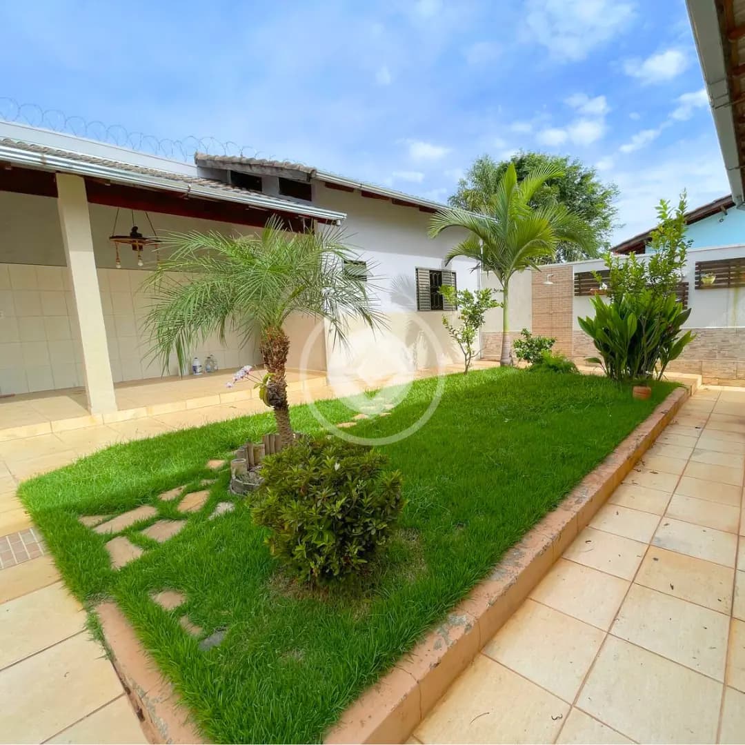 Casa 4 quartos no Guilhermina Vieira Chaer, Araxá — foto 6 de 6