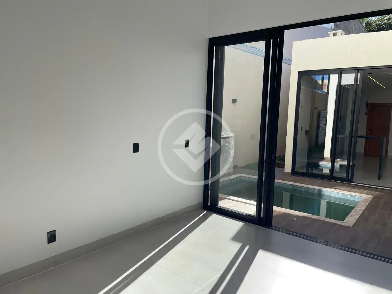 Casa Condomínio 3 quartos no Jardins Barcelona, Senador Canedo — foto 4 de 6