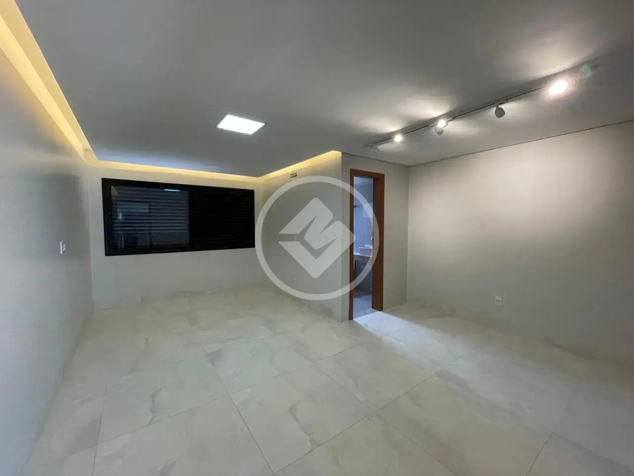 Sobrado Em Condomínio 4 quartos no Jardins Barcelona, Senador Canedo — foto 4 de 6
