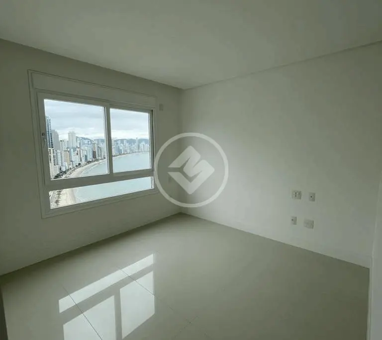 Apartamento Triplex 7 quartos no Barra Sul, Balneário Camboriú — foto 3 de 6