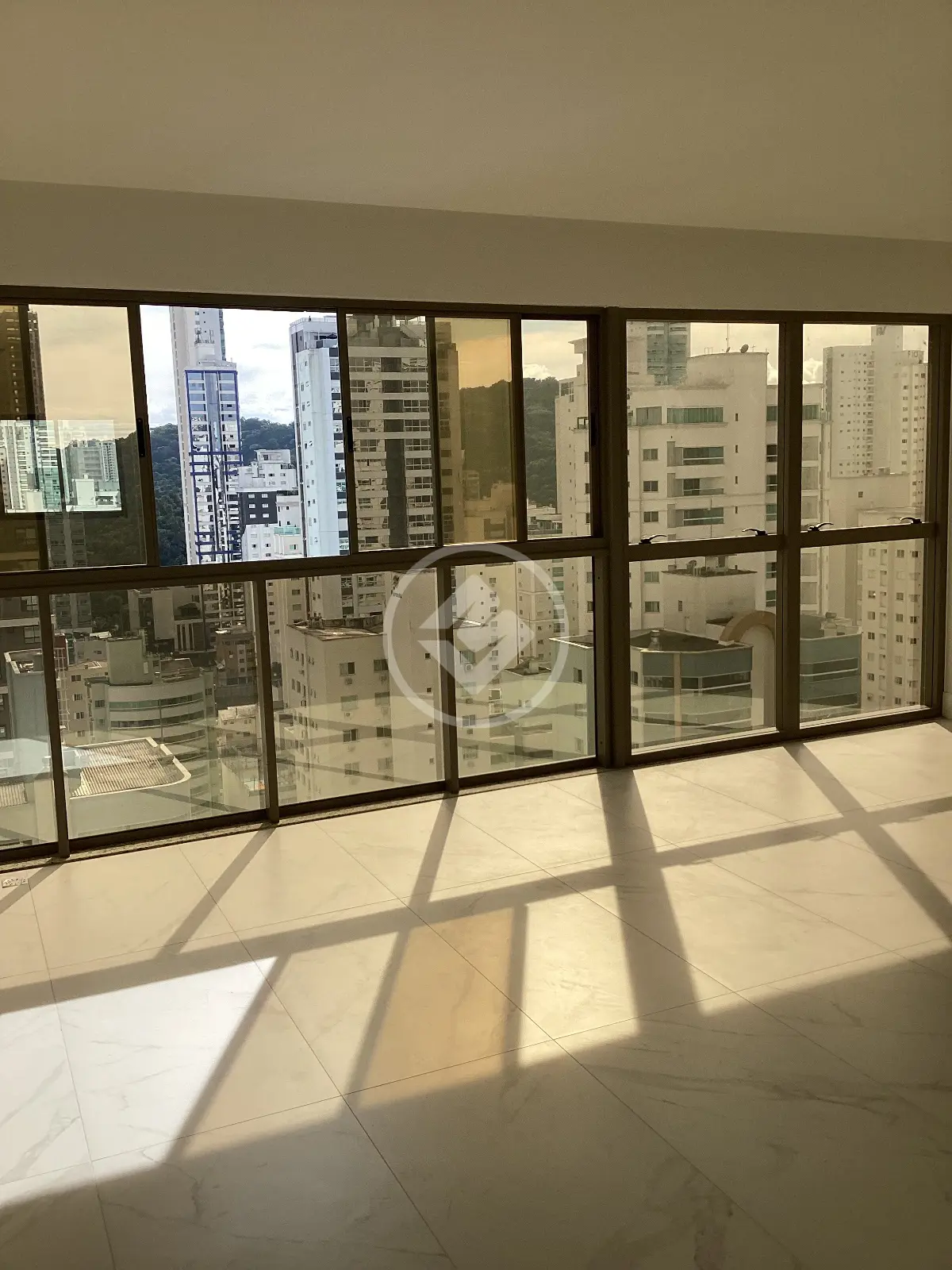 Apartamento PIONEIROS, Balneário Camboriú - SC — foto 1