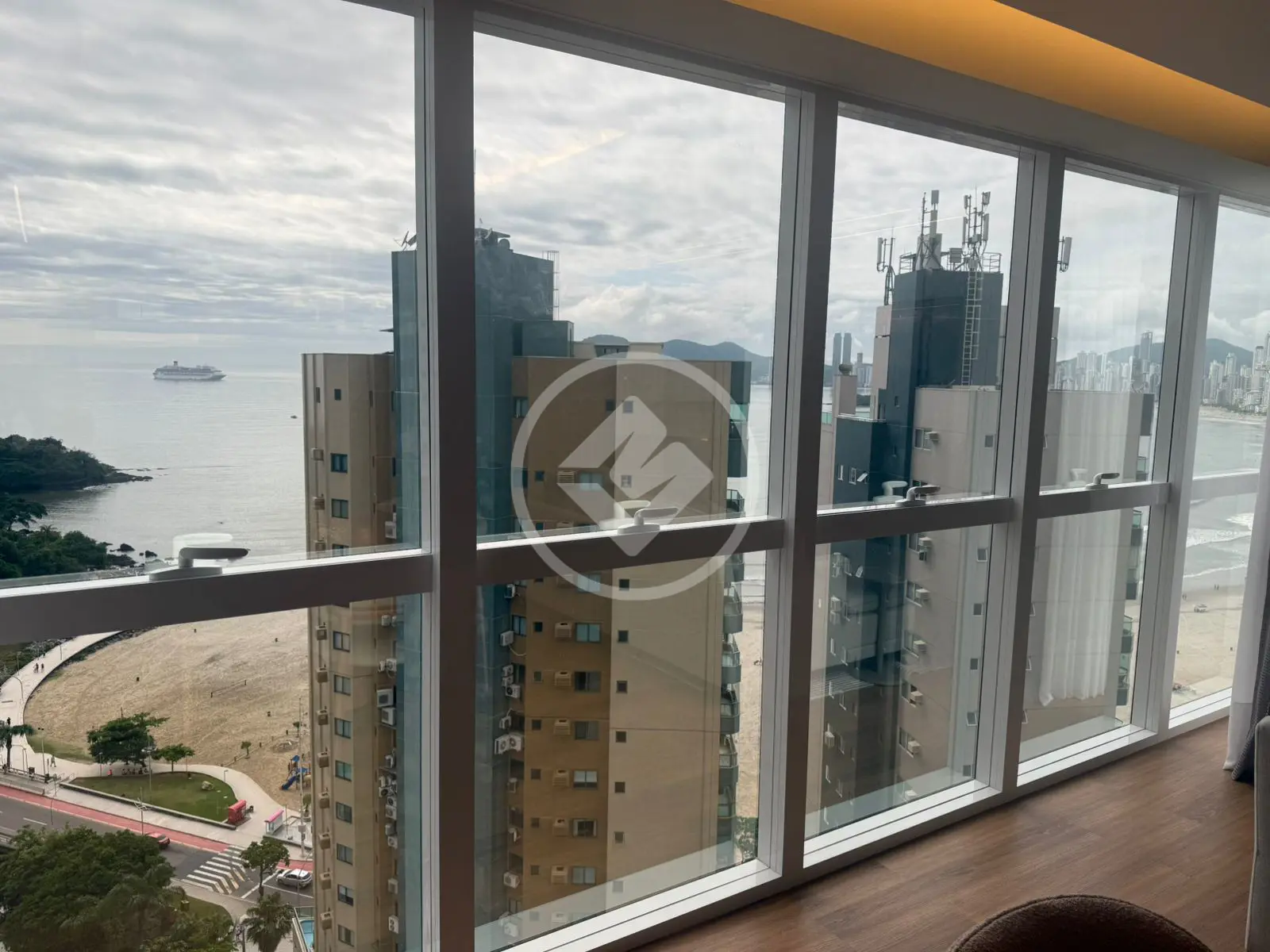 Apartamento PIONEIROS, Balneário Camboriú - SC — foto 1