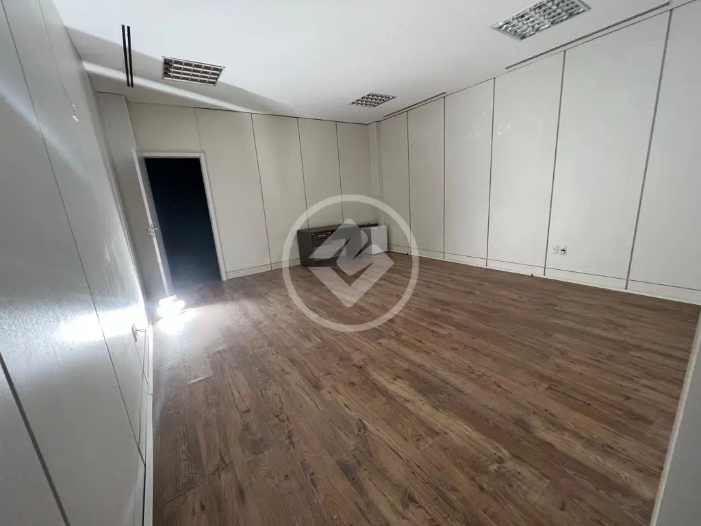 Sala Comercial no Centro, Balneário Camboriú — foto 1 de 6