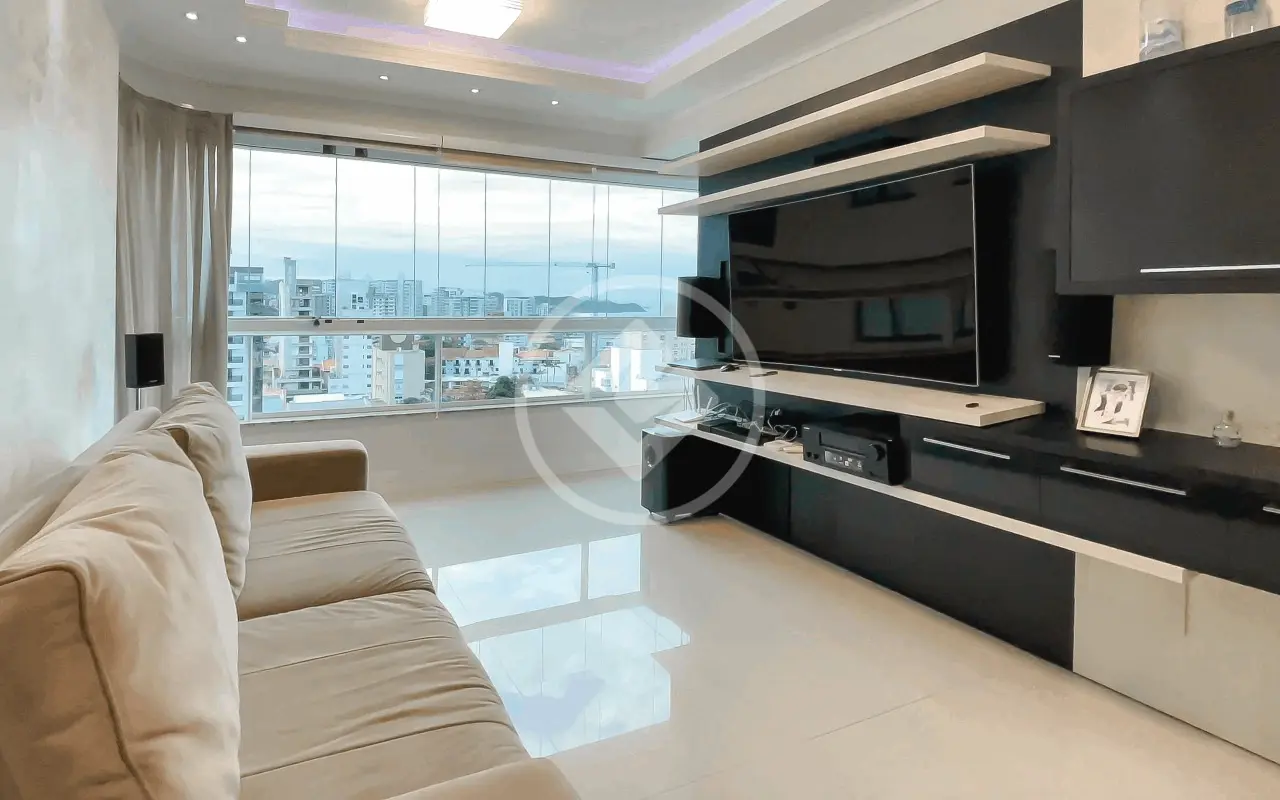 Cond.: Porto Madeiro Bairro: Praia Brava de Itajaí Valor: R$ 2.270.000,00