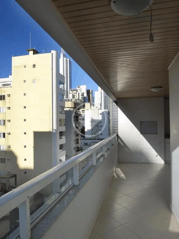 Apartamento Centro, Balneário Camboriú - SC — foto 1