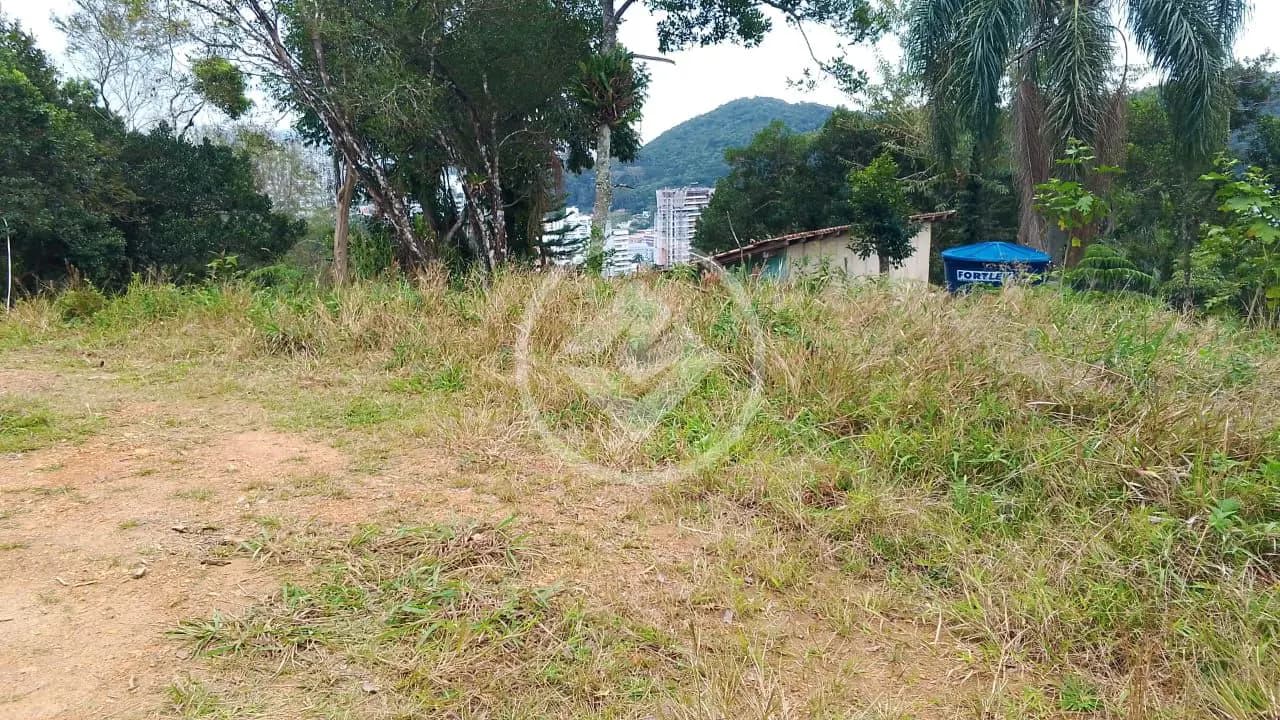 Terreno a venda no bairro Fazenda. Valor: 500.000,00