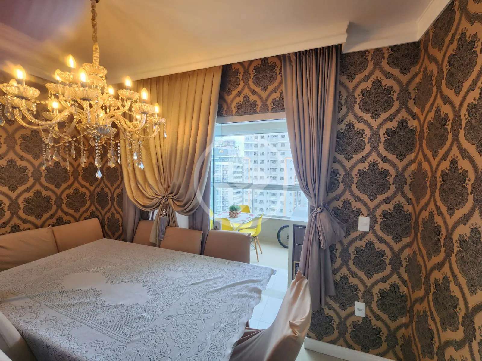 Cond.: Grand Reserve Bairro: Meia Praia Valor: R$ 1.600.000,00
