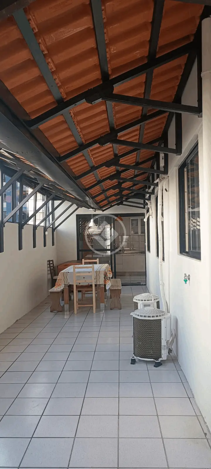 Cond.: Edifício Valência Bairro: CENTRO Valor: R$ 1.100.000,00