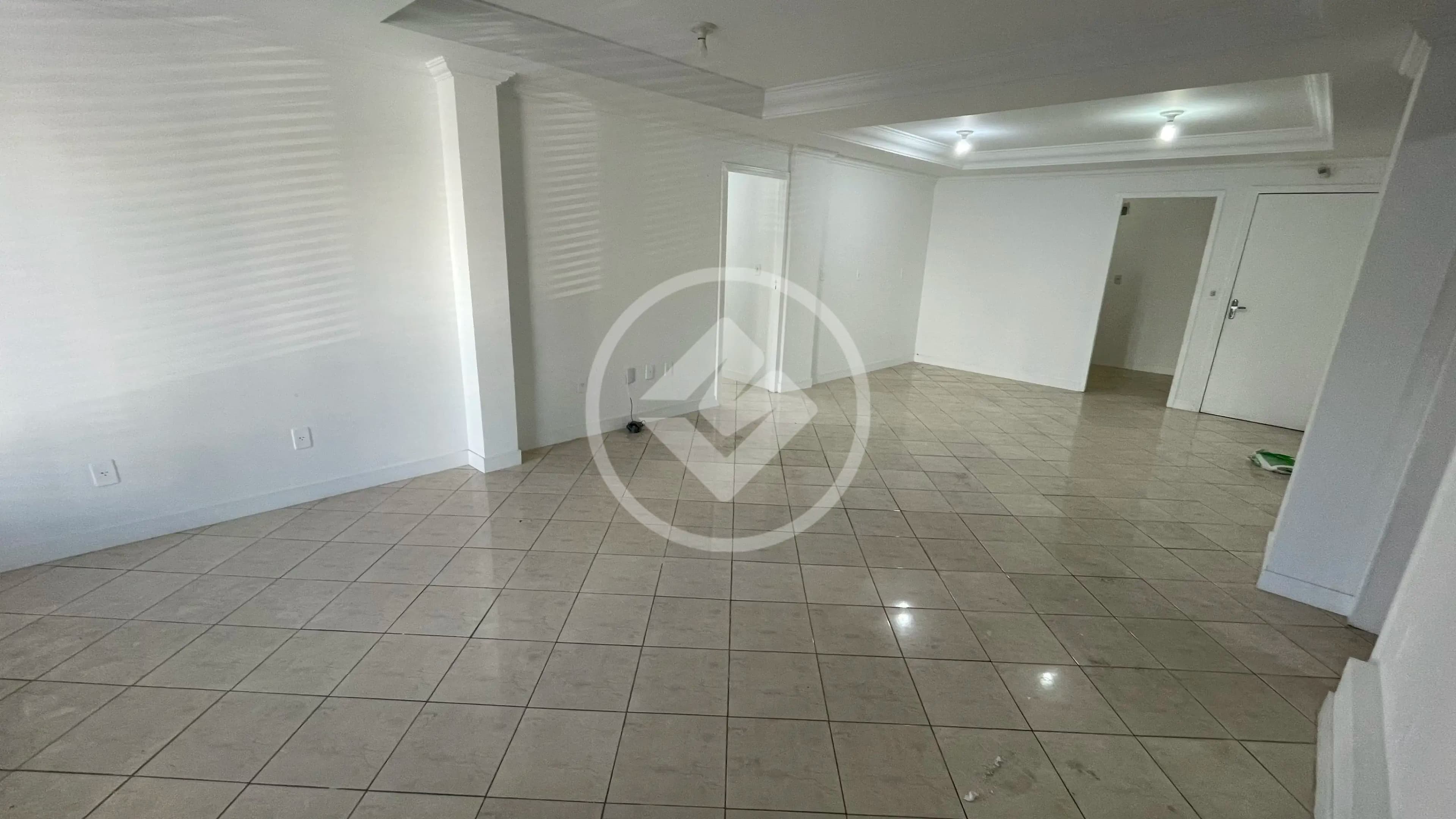 Loja no Ariribá, Balneário Camboriú — foto 3 de 6
