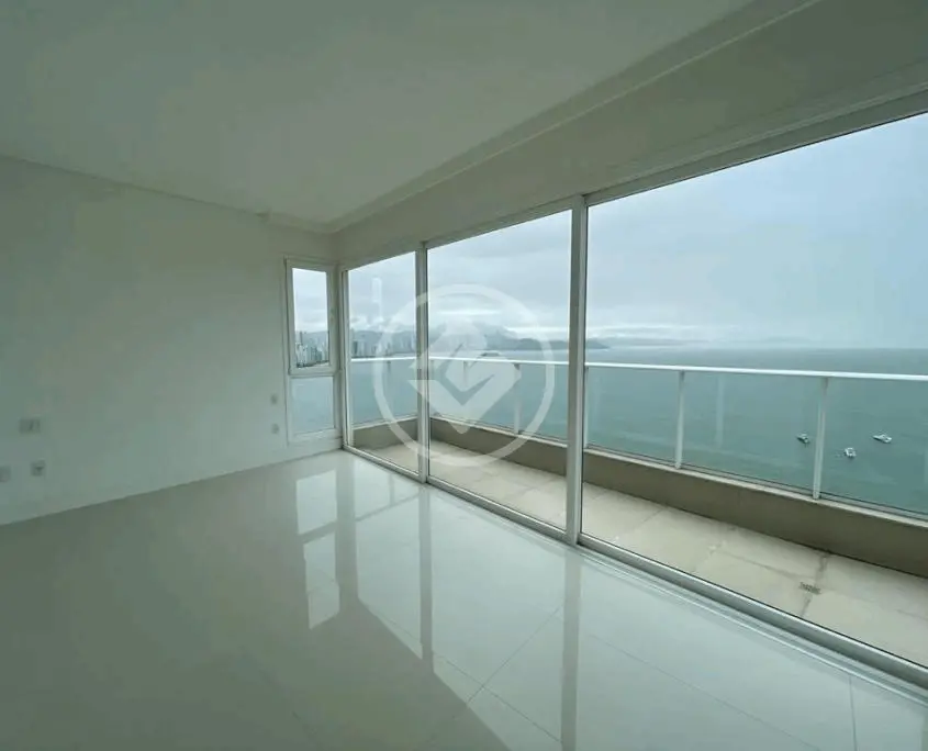 Cond.: Grand Palazzo Bairro: Barra Sul Valor: R$ 20.500.000,00