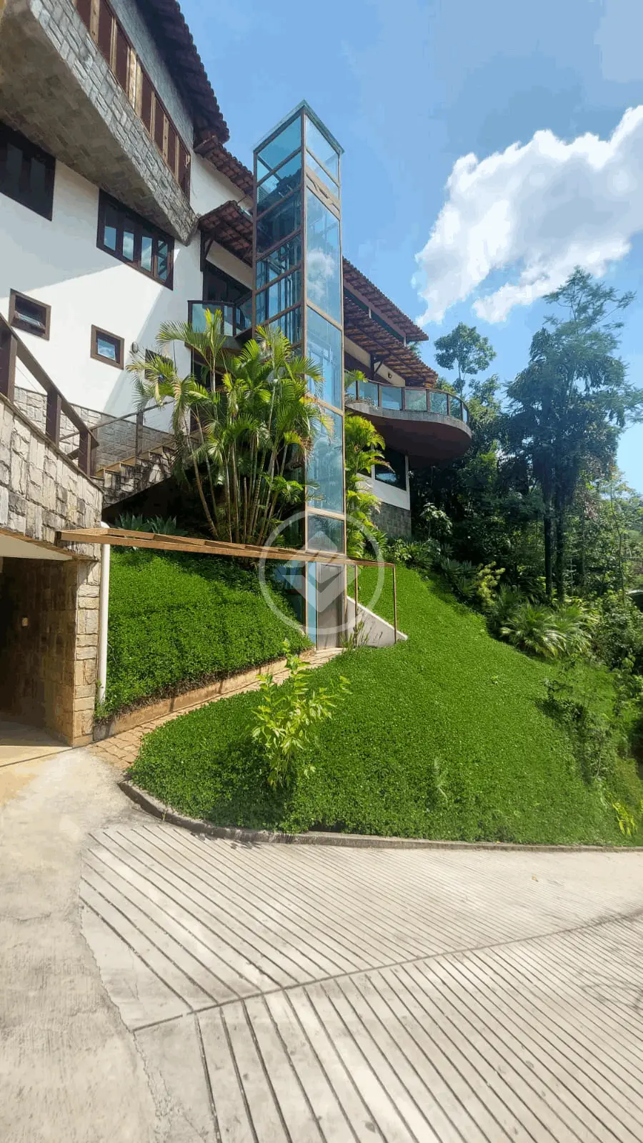 Casa em Condomínio à Venda