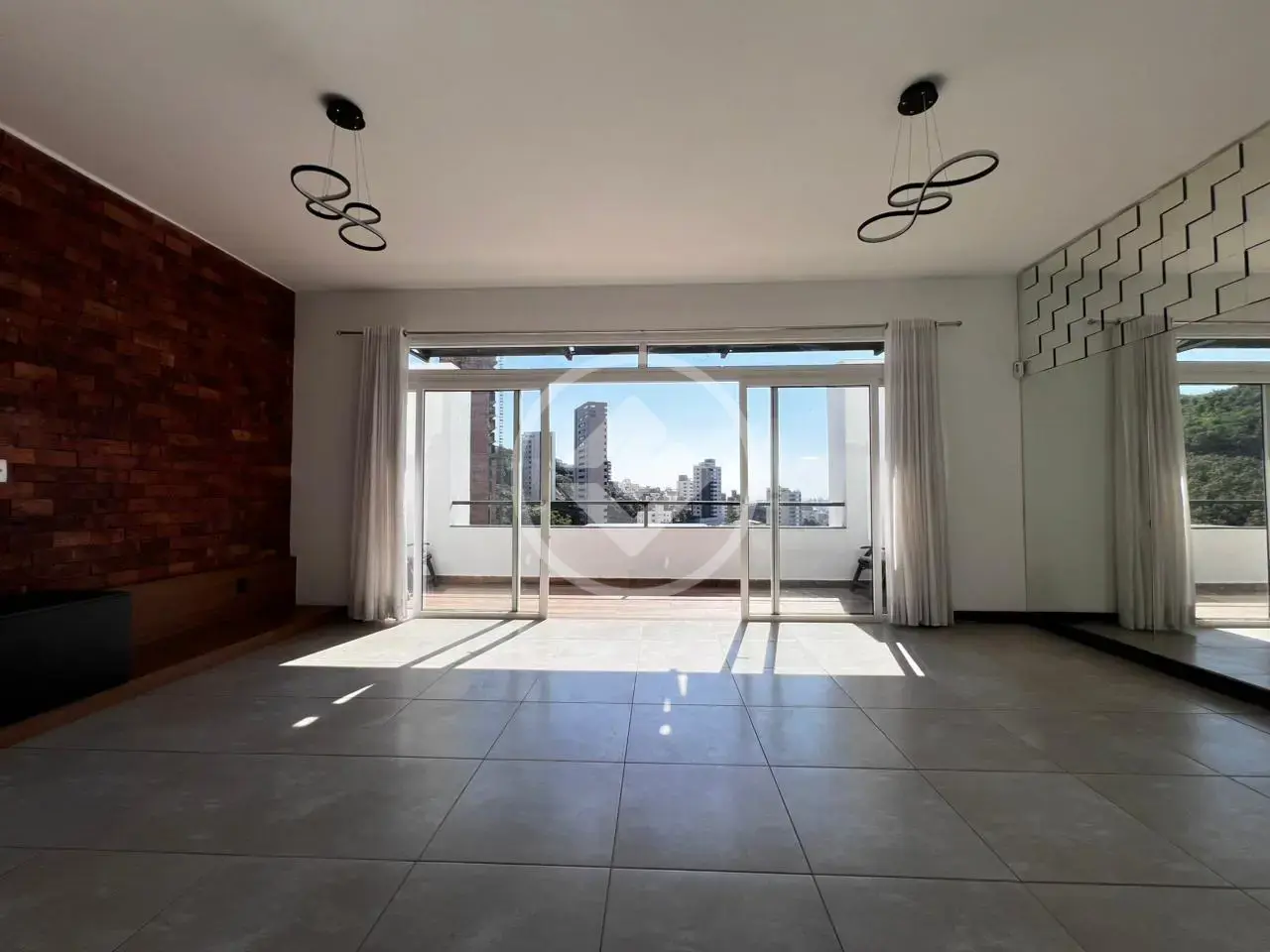 Casa 4 quartos no Santa Lúcia, Belo Horizonte — foto 3 de 6