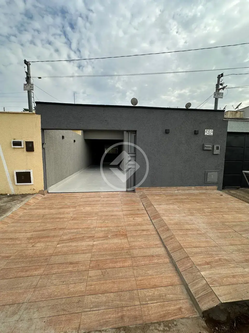Casa 3 Quartos , 1 Suíte